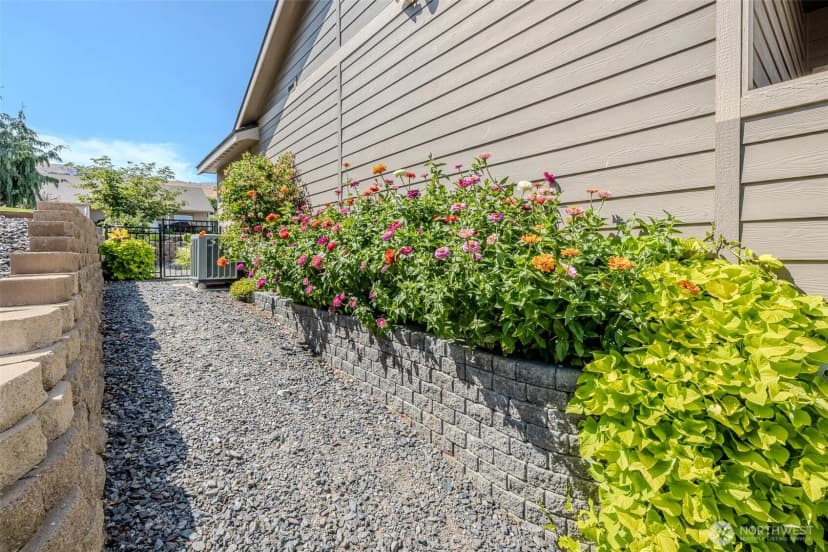 Property photo for 1413 Benoy Avenue, Wenatchee photo 30