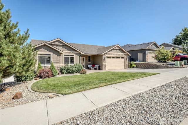 Property photo for 1413 Benoy Avenue, Wenatchee