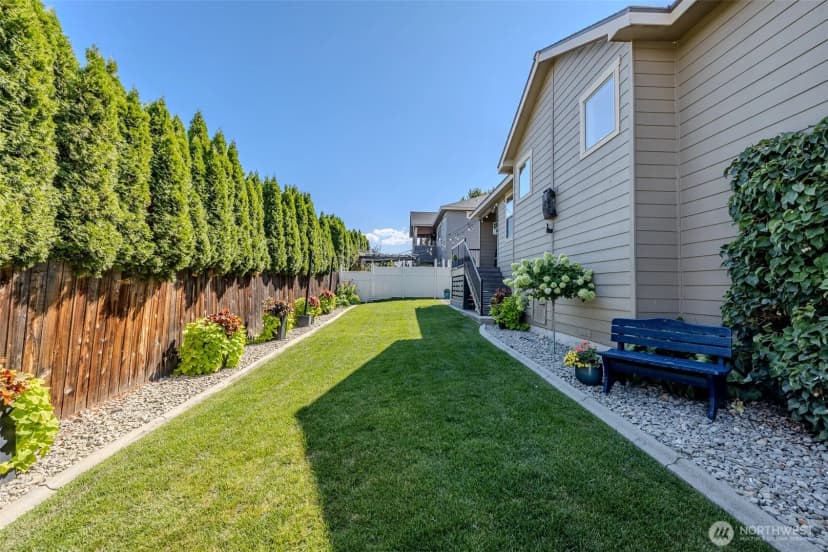 Property photo for 1413 Benoy Avenue, Wenatchee photo 31