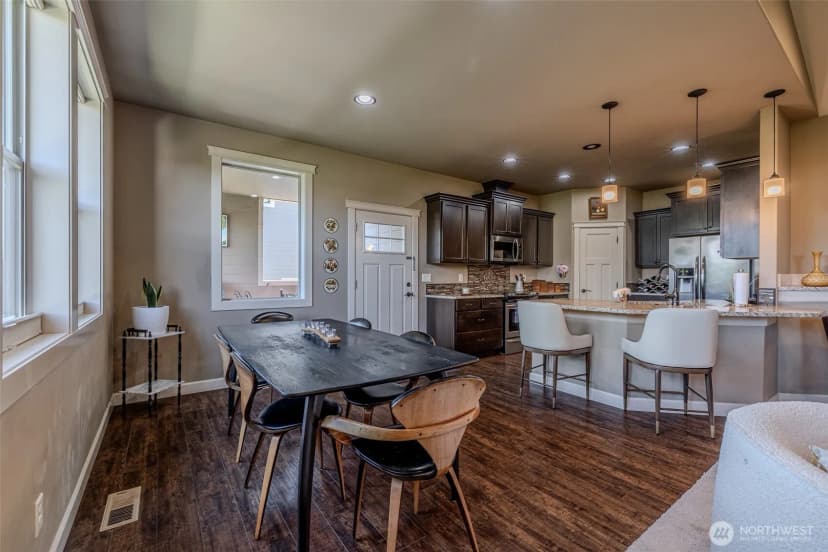Property photo for 1413 Benoy Avenue, Wenatchee photo 13