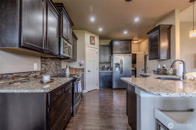 Property photo for 1413 Benoy Avenue, Wenatchee photo 15