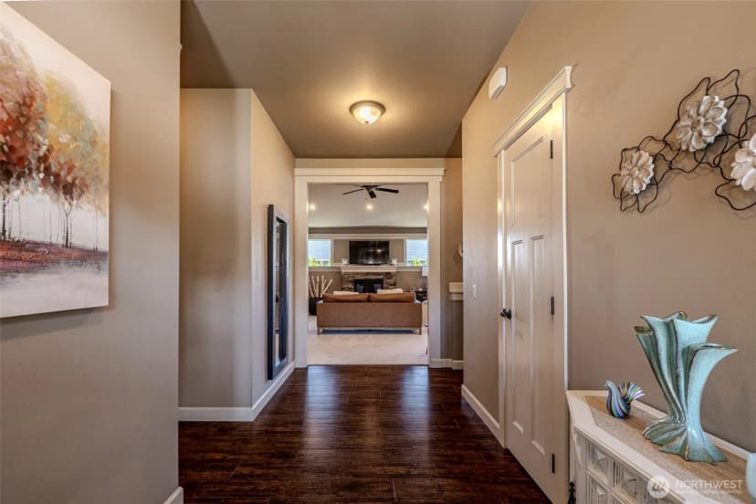 Property photo for 1413 Benoy Avenue, Wenatchee photo 7