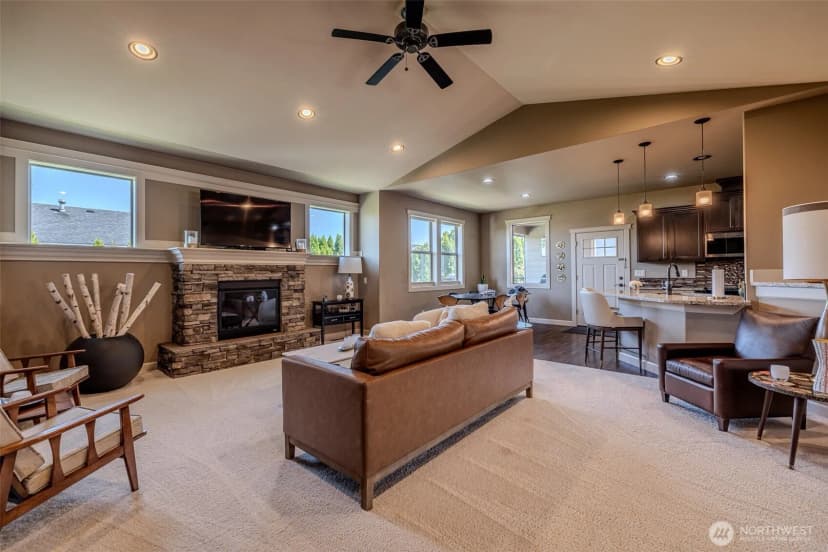 Property photo for 1413 Benoy Avenue, Wenatchee photo 10