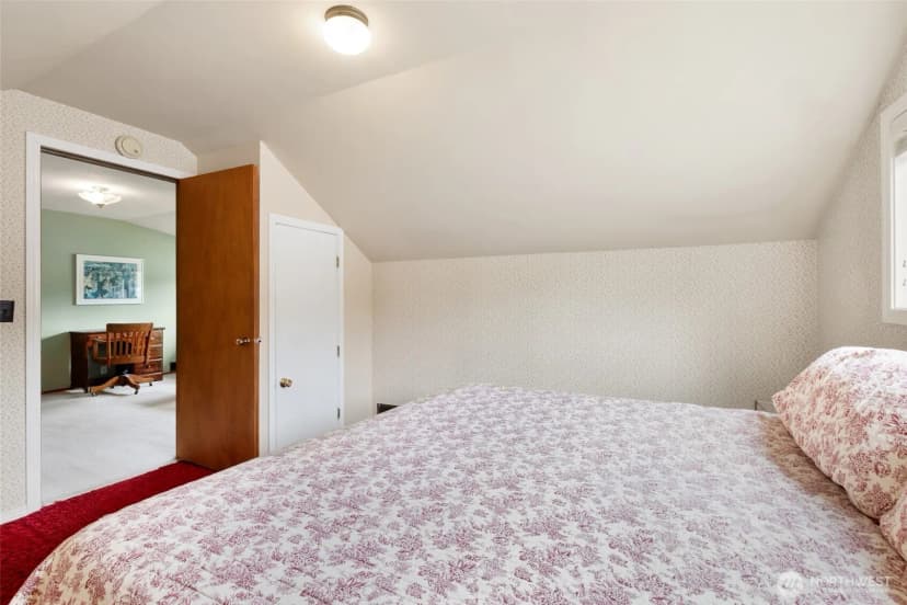 Property photo for 15327 Ne 1st Street, Bellevue photo 23