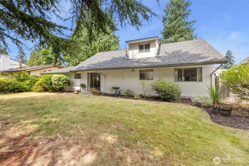 Property photo for 15327 Ne 1st Street, Bellevue photo 28