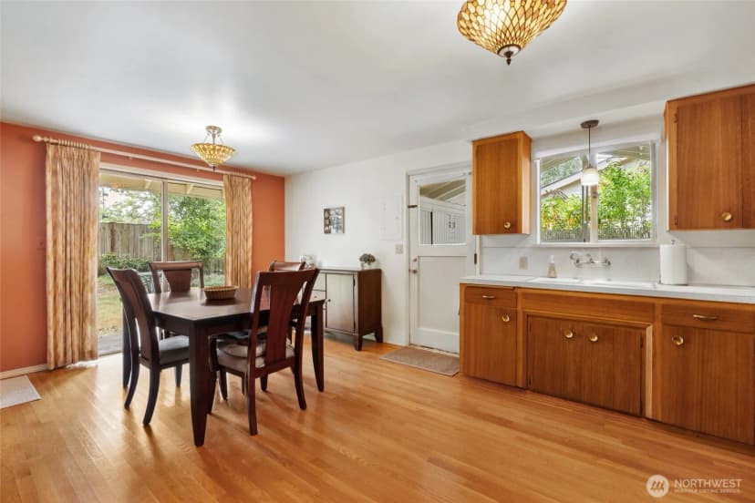 Property photo for 15327 Ne 1st Street, Bellevue photo 11
