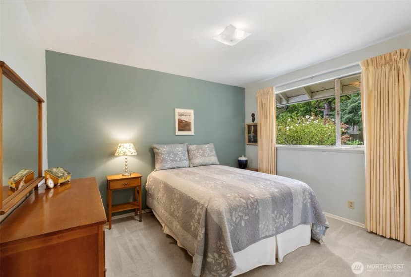 Property photo for 15327 Ne 1st Street, Bellevue photo 16