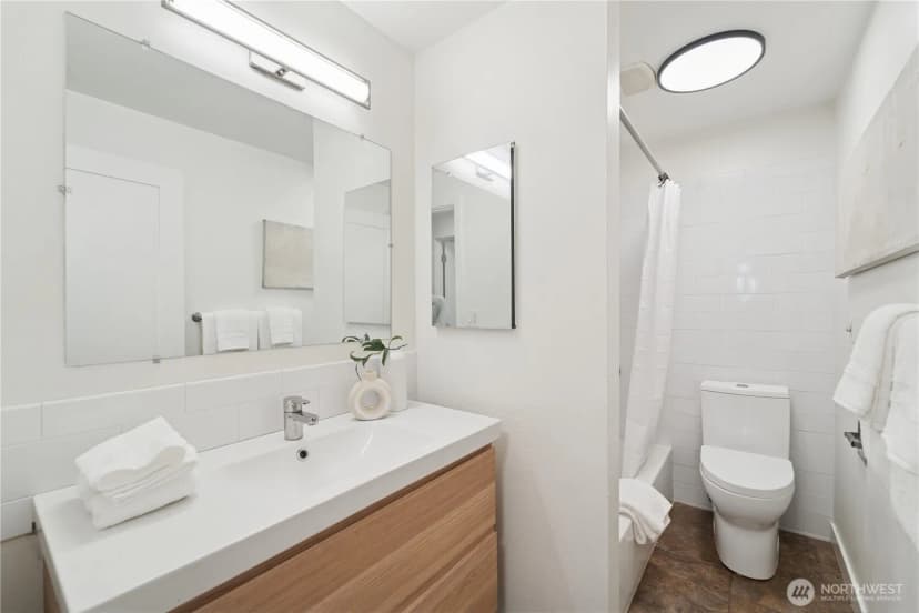 Property photo for 6545 33rd Avenue S, Seattle photo 13