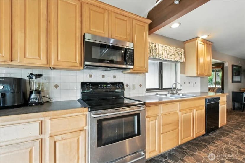 Property photo for 224 Grayling Drive, Woodland photo 9
