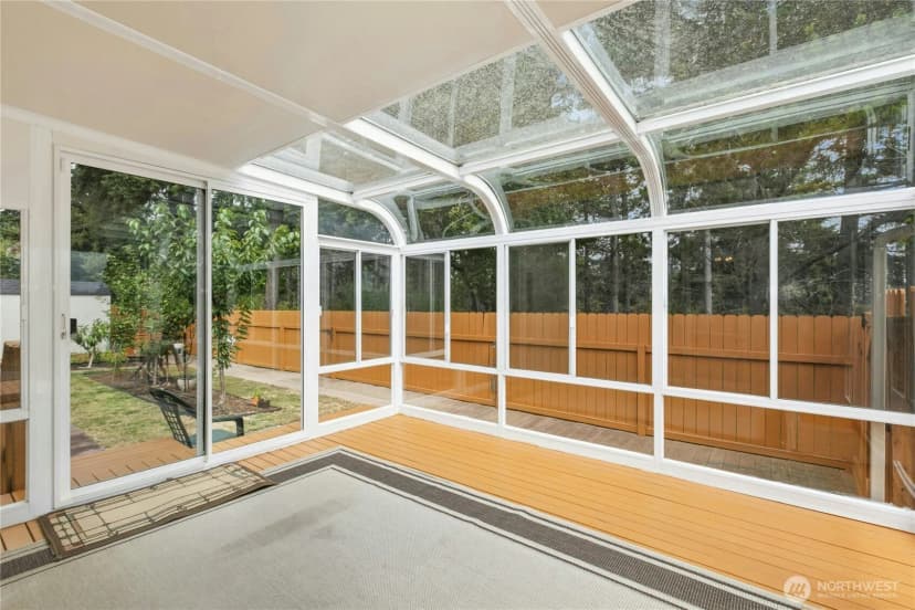 Property photo for 2360 Sw Vista Park Drive, Oak Harbor photo 18