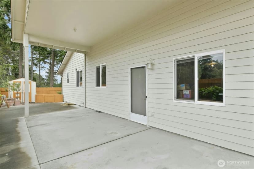 Property photo for 2360 Sw Vista Park Drive, Oak Harbor photo 26