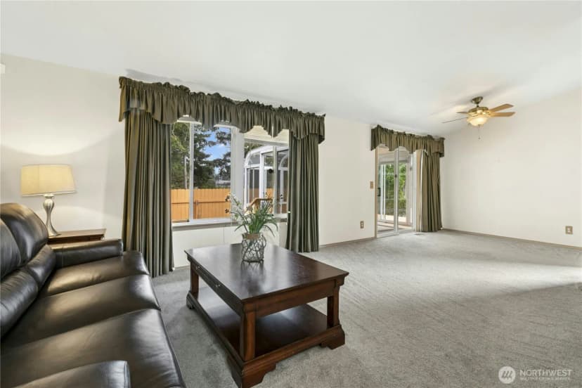 Property photo for 2360 Sw Vista Park Drive, Oak Harbor photo 5