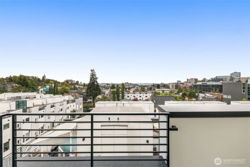 Property photo for 1124 B 13th Avenue, Seattle photo 19