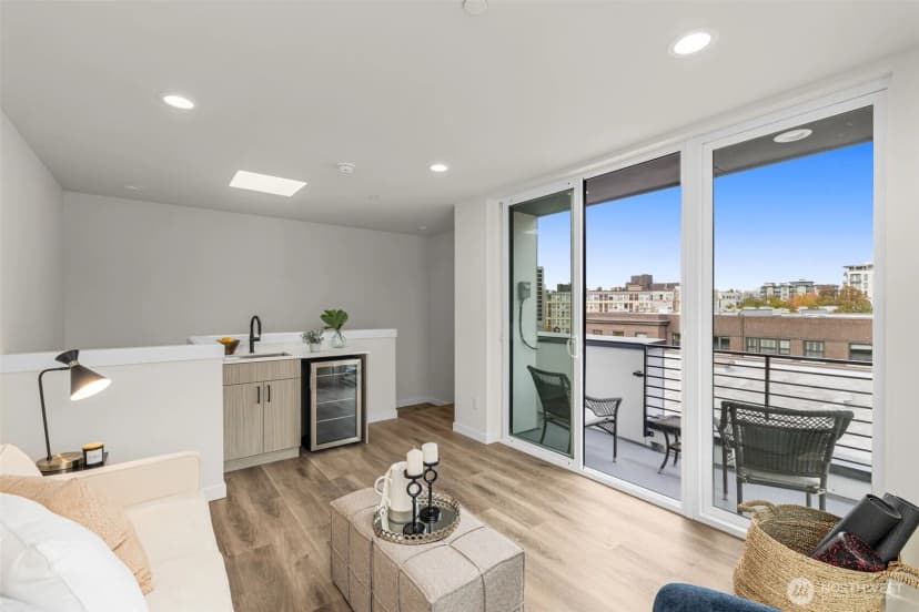 Property photo for 1124 B 13th Avenue, Seattle photo 17
