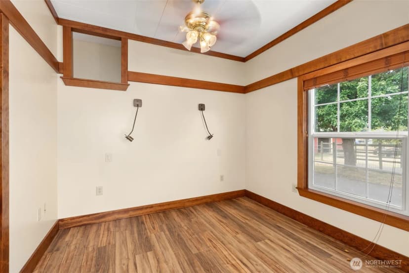 Property photo for 268 Big Hanaford Road, Centralia photo 12