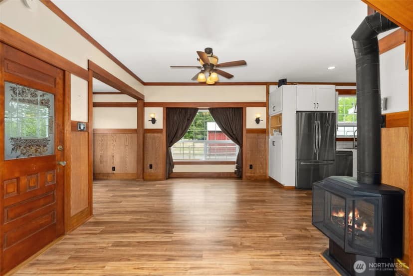 Property photo for 268 Big Hanaford Road, Centralia photo 9