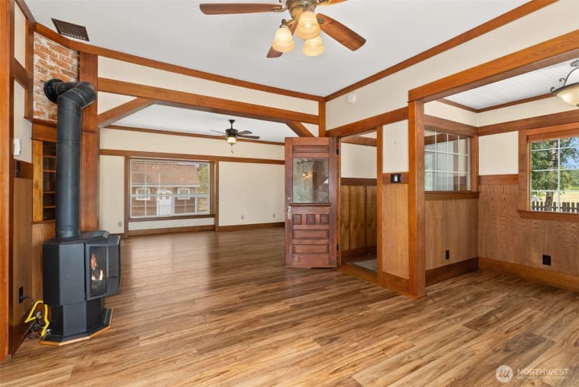 Property photo for 268 Big Hanaford Road, Centralia photo 8