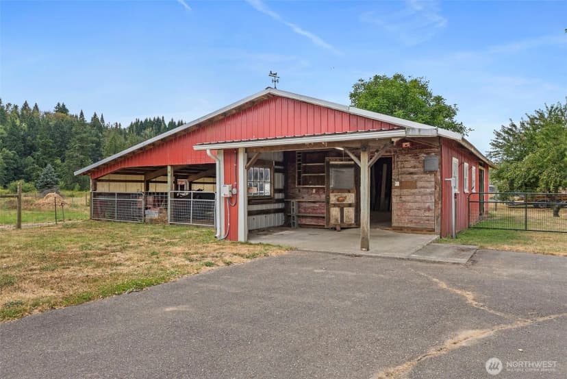 Property photo for 268 Big Hanaford Road, Centralia photo 29