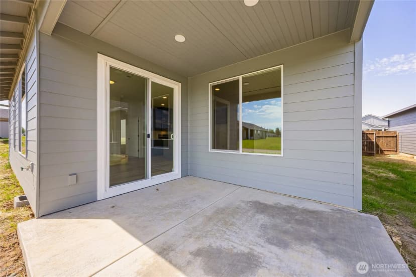Property photo for 402 Pagget Avenue, Winlock photo 30