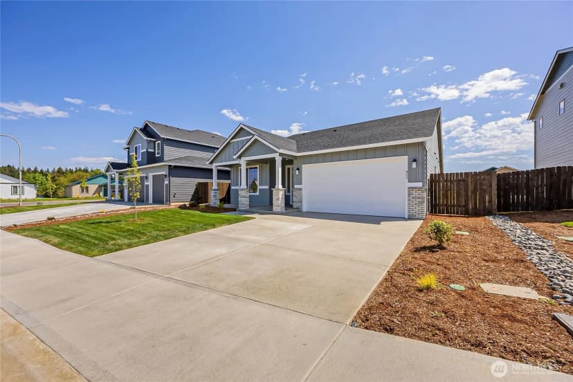 Property photo for 402 Pagget Avenue, Winlock photo 3