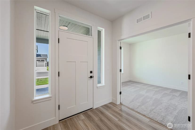 Property photo for 402 Pagget Avenue, Winlock photo 34