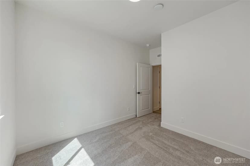 Property photo for 402 Pagget Avenue, Winlock photo 23