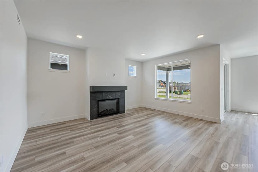 Property photo for 402 Pagget Avenue, Winlock photo 11