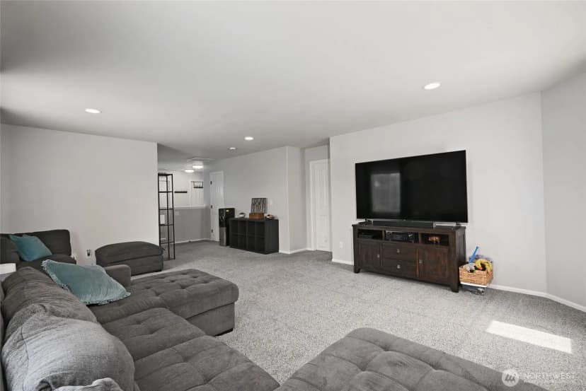 Property photo for 1114 Ross Avenue Nw, Orting photo 17