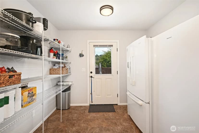 Property photo for 1114 Ross Avenue Nw, Orting photo 14