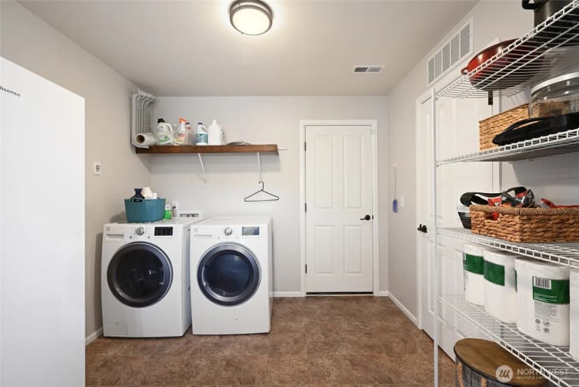 Property photo for 1114 Ross Avenue Nw, Orting photo 15