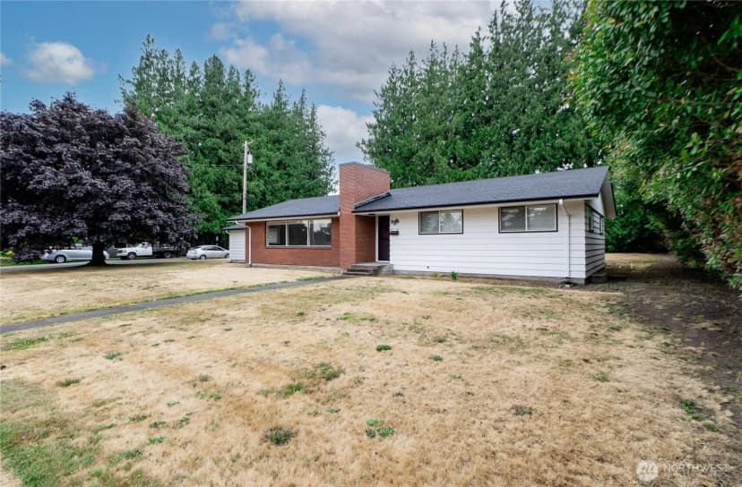 Property photo for 901 E Grover Street, Lynden photo 27