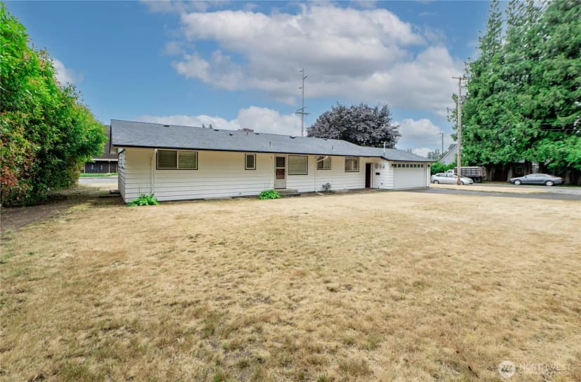 Property photo for 901 E Grover Street, Lynden photo 25
