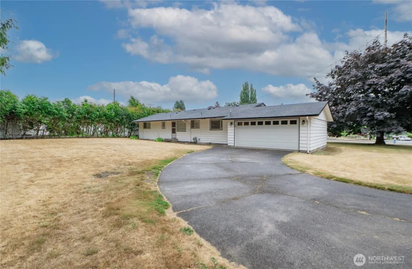 Property photo for 901 E Grover Street, Lynden photo 21