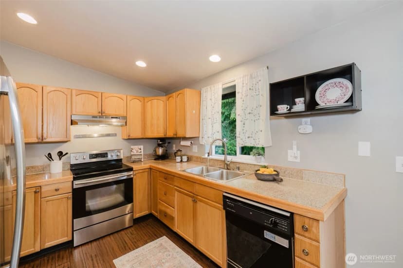 Property photo for 1116 Lower Marine Drive, Bremerton photo 12