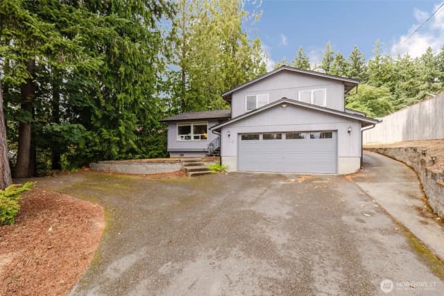 Property photo for 1116 Lower Marine Drive, Bremerton