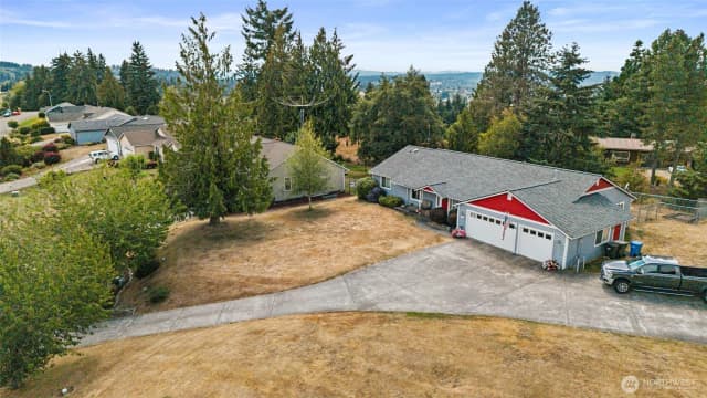 Property photo for 1713 Winterwood Drive, Centralia photo 4