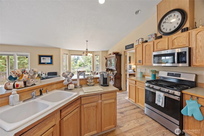 Property photo for 1713 Winterwood Drive, Centralia photo 27