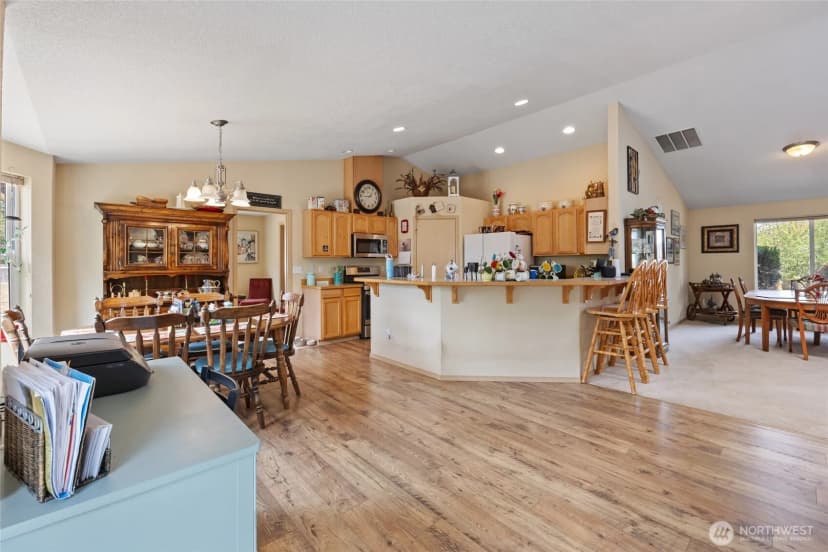 Property photo for 1713 Winterwood Drive, Centralia photo 9