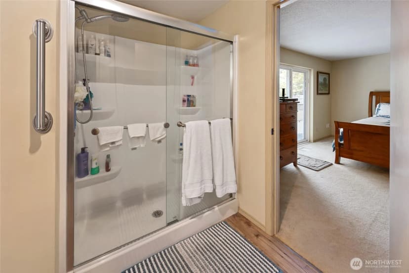 Property photo for 1713 Winterwood Drive, Centralia photo 17