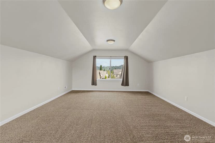 Property photo for 704 Koehler Avenue Sw, Orting photo 20