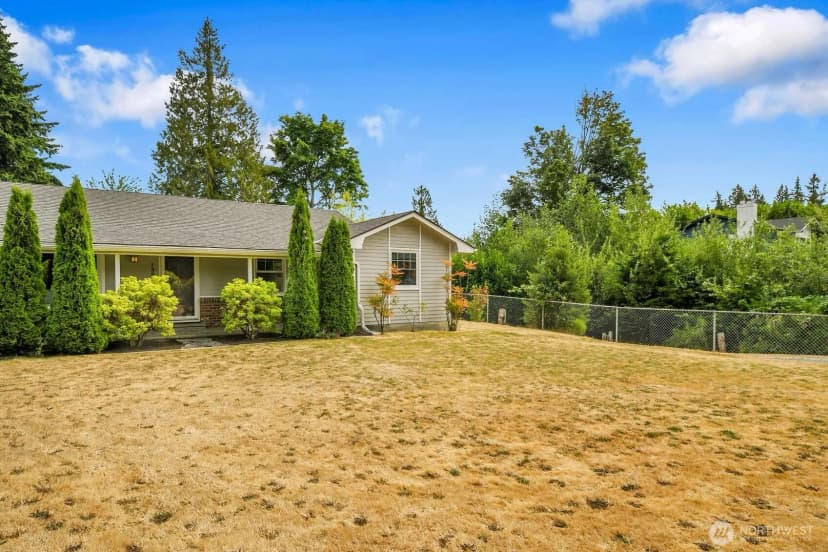 Property photo for 13811 Beverly Park Road, Lynnwood photo 32