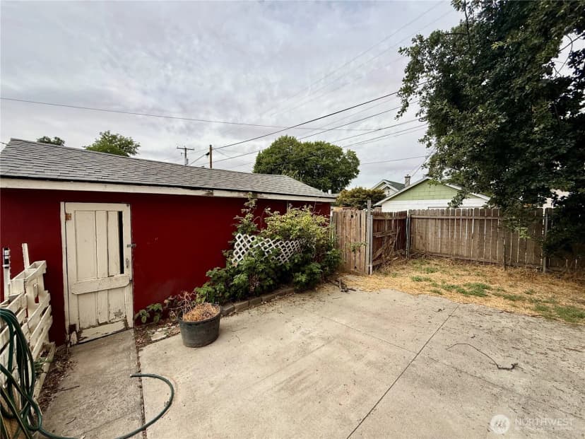 Property photo for 412 S 4th Street, Dayton photo 22
