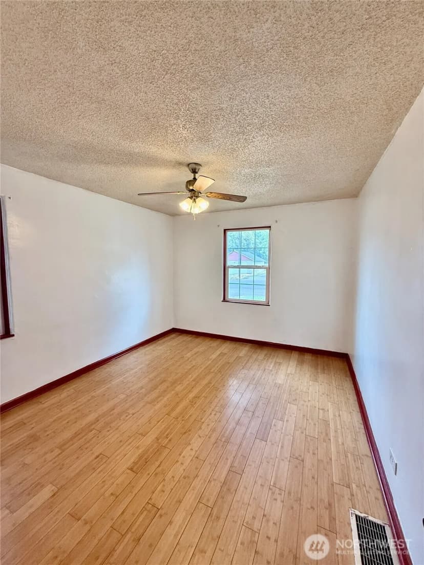 Property photo for 412 S 4th Street, Dayton photo 10