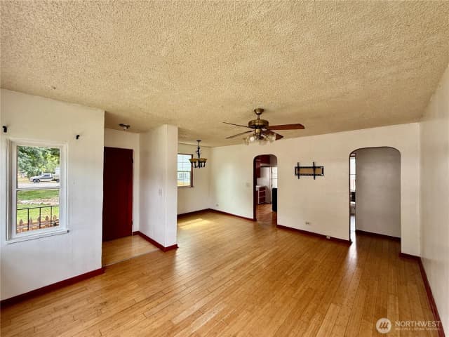 Property photo for 412 S 4th Street, Dayton photo 3