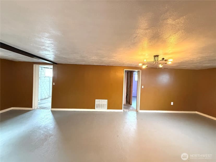 Property photo for 412 S 4th Street, Dayton photo 17