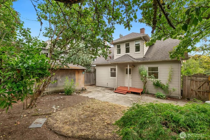 Property photo for 4725 4th Avenue Ne, Seattle photo 27