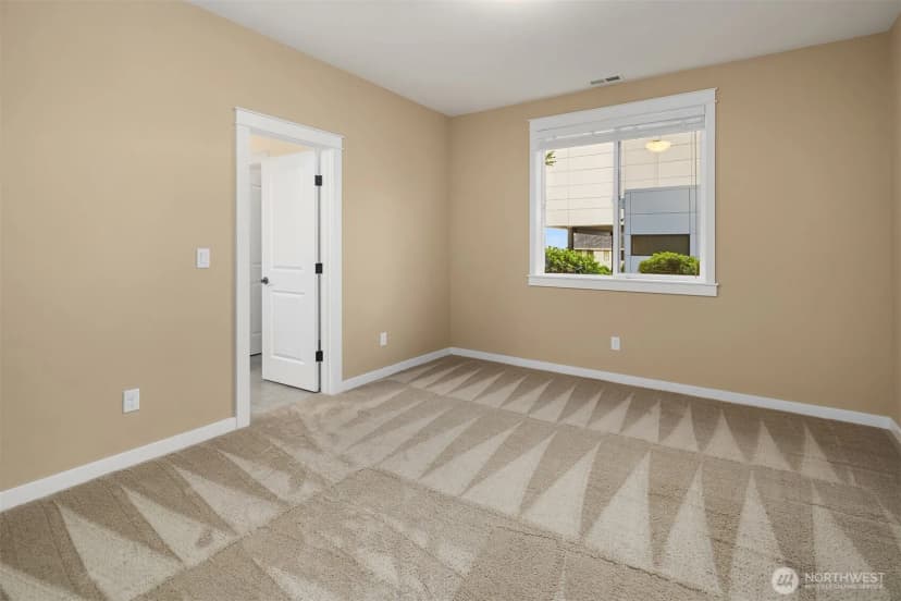Property photo for 3493 Ne Harrison Street, Issaquah photo 28