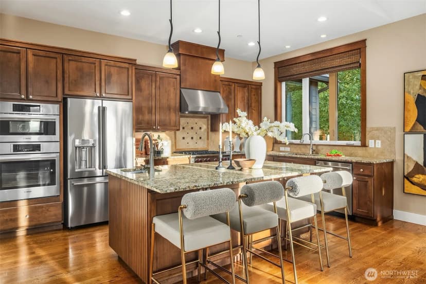 Property photo for 3493 Ne Harrison Street, Issaquah photo 6