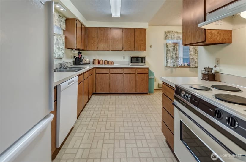 Property photo for 719 Hawks Glen Drive Se, Olympia photo 8