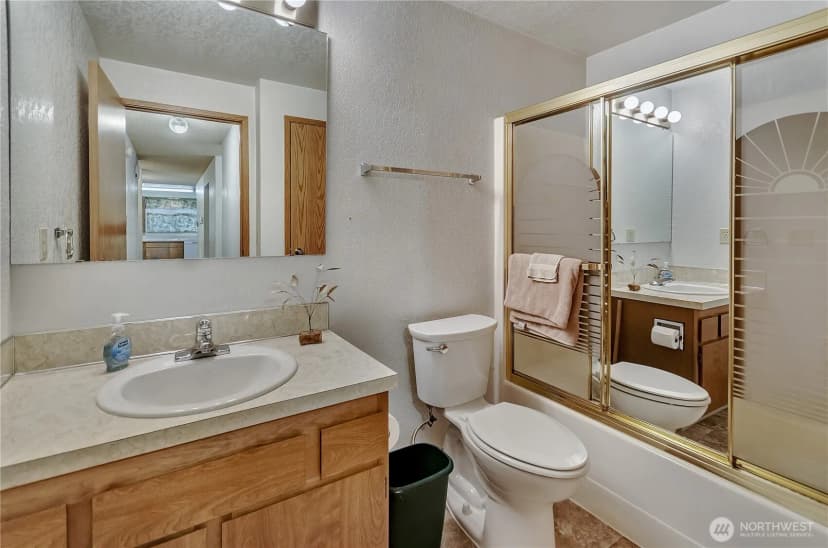 Property photo for 719 Hawks Glen Drive Se, Olympia photo 20